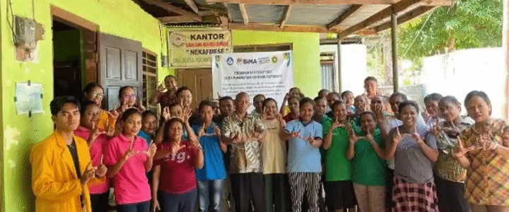 Laksanakan PKM di Oeltua, Undana Bagikan Ilmu Budidaya Maggot BSF Sebagai Pakan Ternak